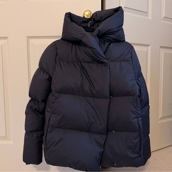 Aritzia Jackets & Blazers - Aritzia puffer